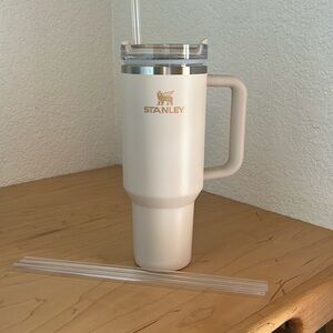 Stanley cup  Best Beige Hearth & Hand with Magnolia with 3 new Stanley straws